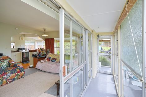 Photo of property in 23 Crofton Road, Harewood, Christchurch, 8051