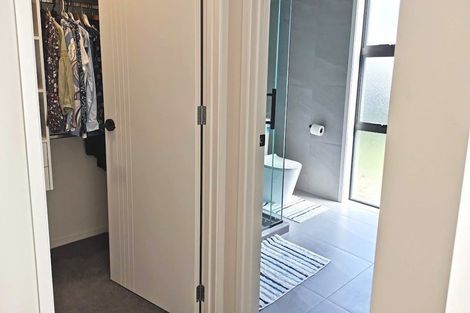 Photo of property in 12 Tarras Road, Kumeu, 0810