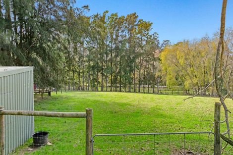 Photo of property in 200 Awa Road, Kumeu, 0891