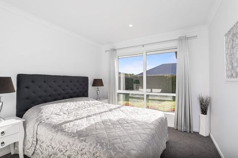 Photo of property in 9 Polish Settlers Place, Marshland, Christchurch, 8083