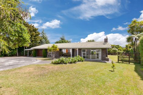 Photo of property in 39 Harbour View Road, Point Wells, 0986