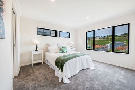 Photo of property in 18 Lime Hill Rise, Flat Bush, Auckland, 2019
