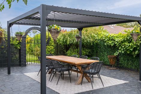 Photo of property in 1 Farley Avenue, Greytown, 5712