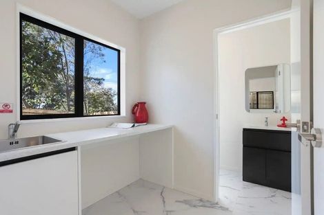 Photo of property in 29b West Harbour Drive, West Harbour, Auckland, 0618