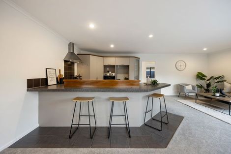 Photo of property in 33 Ravenscourt Place, Huntington, Hamilton, 3210