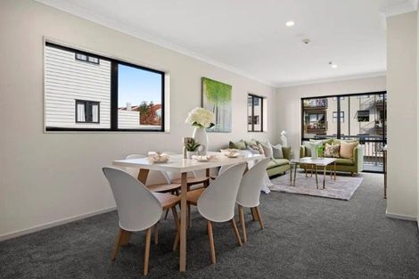 Photo of property in 6/46 Carlos Drive, Flat Bush, Auckland, 2016