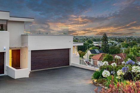 Photo of property in 1/21 Overdale Drive, Cashmere, Christchurch, 8022