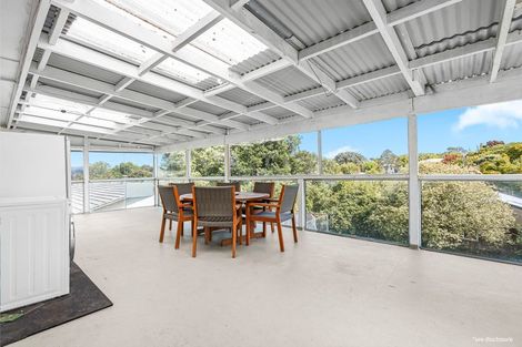 Photo of property in 27 Choice Avenue, Henderson, Auckland, 0612