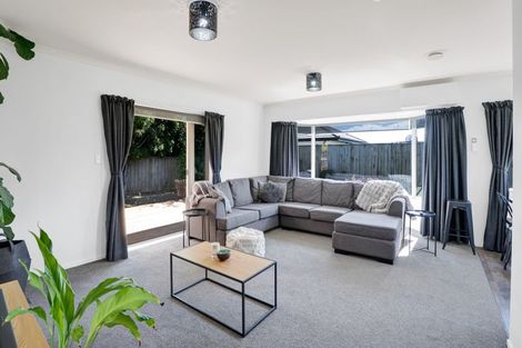Photo of property in 10 Estate Grove, Inglewood, 4330