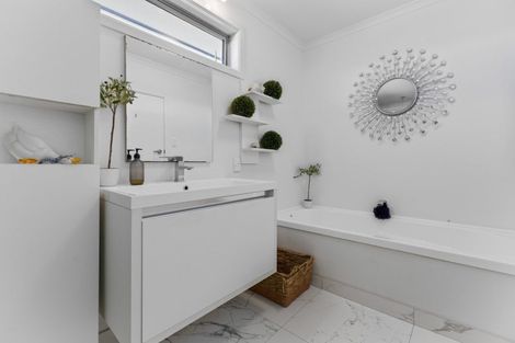 Photo of property in 48 Browne Street, Waitara, 4320