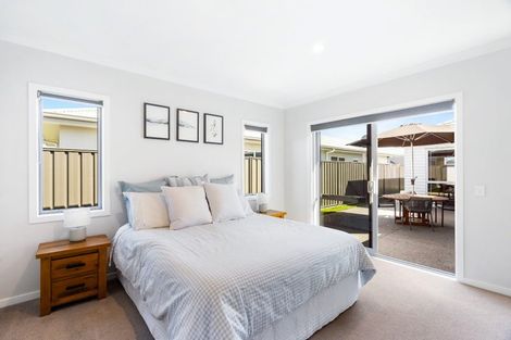 Photo of property in 22 Young Place, Taradale, Napier, 4112