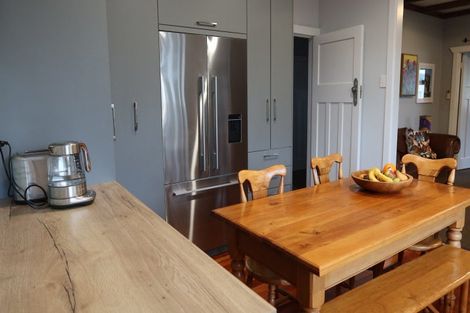 Photo of property in 462 Featherston Street, Palmerston North, 4414