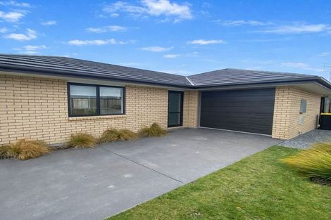 Photo of property in 54 Pegasus Boulevard, Pegasus, 7612