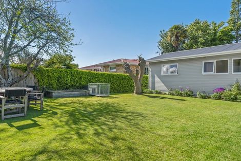Photo of property in 13 Fairview Place, Te Puke, 3119
