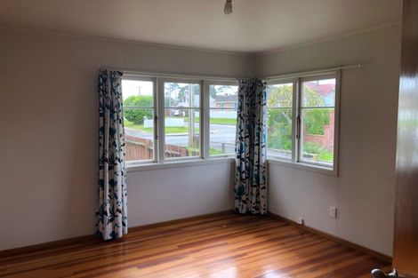 Photo of property in 48 Strid Road, Te Atatu South, Auckland, 0610