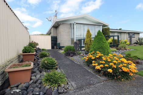 Photo of property in 26 Oberon Street, Stratford, 4332