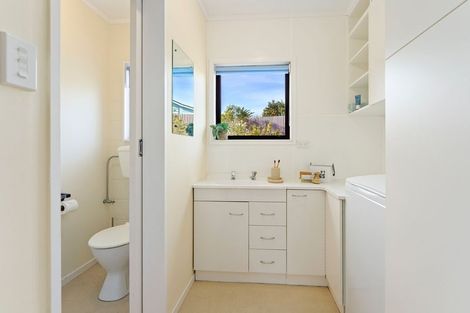 Photo of property in 27 Waimea Road, Waikanae Beach, Waikanae, 5036