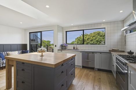 Photo of property in 24 Queen Street, Brighton, Dunedin, 9035