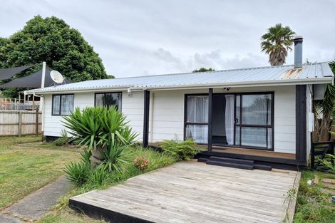 Photo of property in 2/87 Manuroa Road, Takanini, 2112