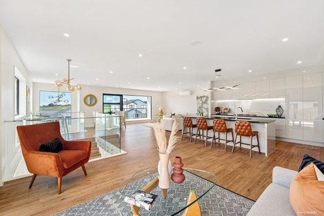 Photo of property in 13 Pacific Heights Road, Orewa, 0931