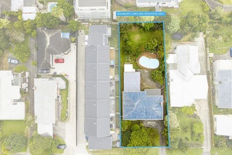 Photo of property in 9 Lewis Road, Pakuranga, Auckland, 2010