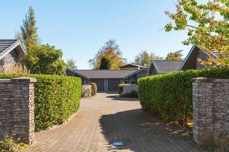 Photo of property in 15 Parata Street, Two Mile Bay, Taupo, 3330