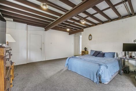 Photo of property in 2/16 Stanley Road, Glenfield, Auckland, 0629