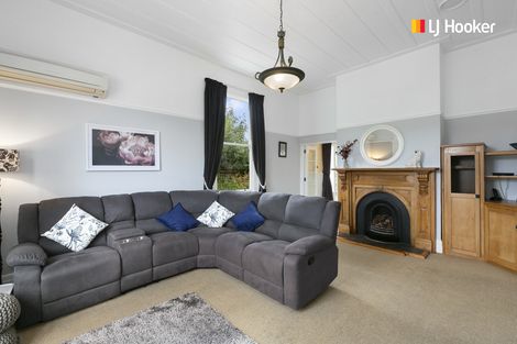 Photo of property in 10 Glen Road, Mornington, Dunedin, 9011
