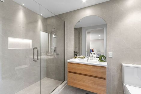 Photo of property in 2/76 Caledonian Road, St Albans, 8014