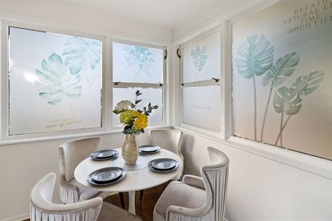 Photo of property in 32 Kirrie Avenue, Te Atatu South, Auckland, 0610