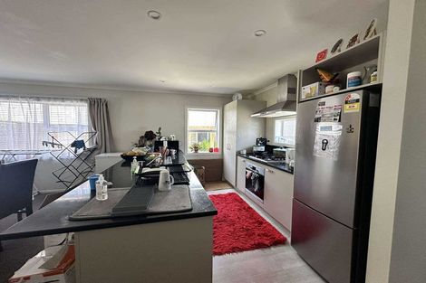 Photo of property in 20u8 Glanmire Road, Newlands, Wellington, 6037