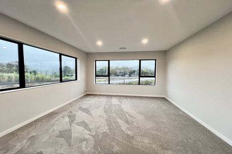 Photo of property in 16 Kiokio Place, Swanson, Auckland, 0614