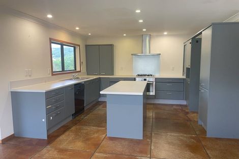 Photo of property in 70 Kirton Drive, Riverstone Terraces, Upper Hutt, 5018