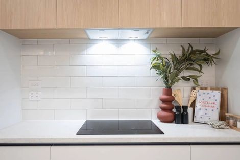 Photo of property in 3b Dawnhaven Drive, Te Atatu Peninsula, Auckland, 0610