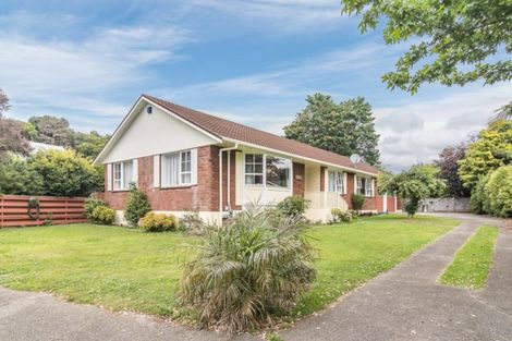 Photo of property in 75 Nimmo Avenue East, Waikanae, 5036