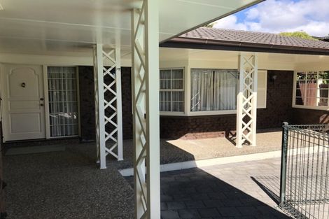 Photo of property in 19 Nui Mana Place, Te Atatu South, Auckland, 0610
