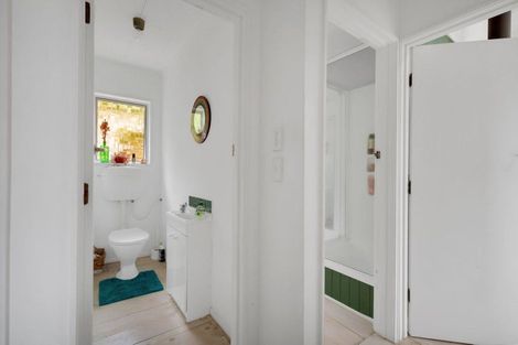 Photo of property in 104 Tosswill Road, Tahunanui, Nelson, 7011