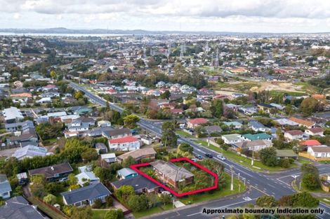 Photo of property in 68 Triangle Road, Massey, Auckland, 0614