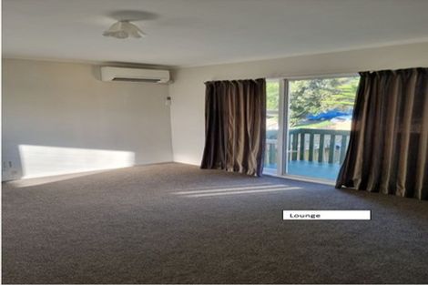 Photo of property in 16 Okareka Place, Pakuranga Heights, Auckland, 2010