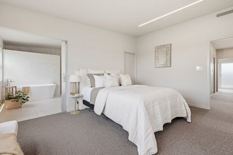 Photo of property in 1025 Papamoa Beach Road, Papamoa Beach, 3118