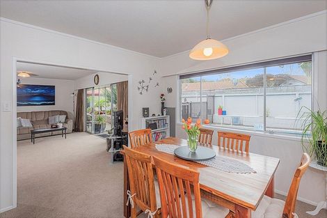Photo of property in 6 Ranfurly Place, Te Kamo, Whangarei, 0112