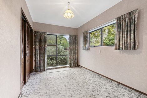 Photo of property in 11 Kellyville Heights, Merrilands, New Plymouth, 4312