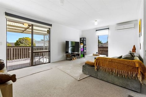 Photo of property in 63c/1 Colwill Road, Massey, Auckland, 0614