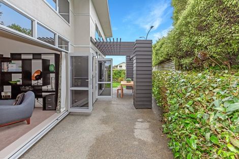 Photo of property in 7 Resolution Drive, Whitby, Porirua, 5024