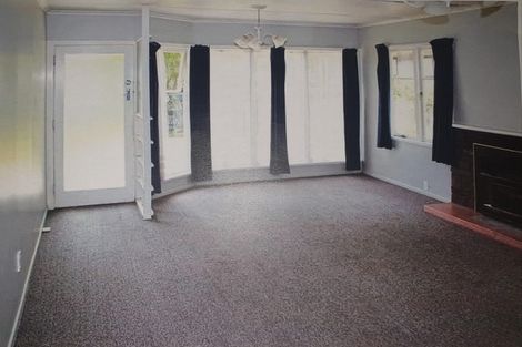 Photo of property in 48 Sherwood Avenue, Te Atatu South, Auckland, 0610