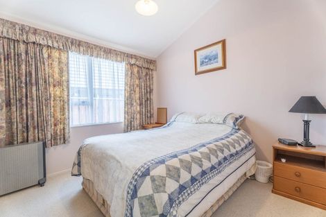 Photo of property in 11 Katarina Grove, Tawa, Wellington, 5028