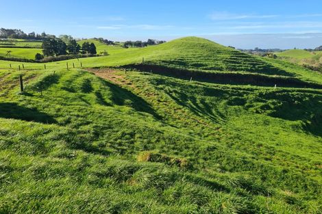 Photo of property in 801 Mangorei Road, Mangorei, New Plymouth, 4371