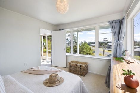Photo of property in 8 Signal Street, Foxton Beach, Foxton, 4815