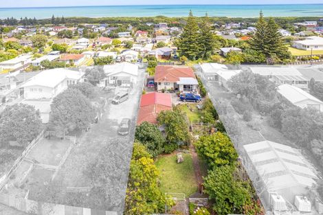 Photo of property in 138 Cornfoot Street, Castlecliff, Whanganui, 4501