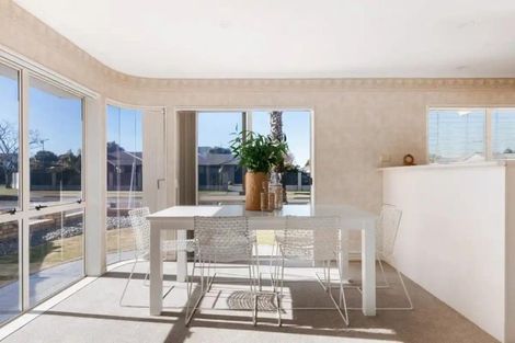 Photo of property in 4 Monterey Key, Papamoa Beach, Papamoa, 3118